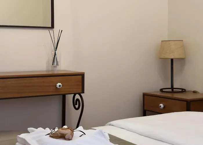 Rocha Do Sol 59b - Ensuite With Balcony View Canhas